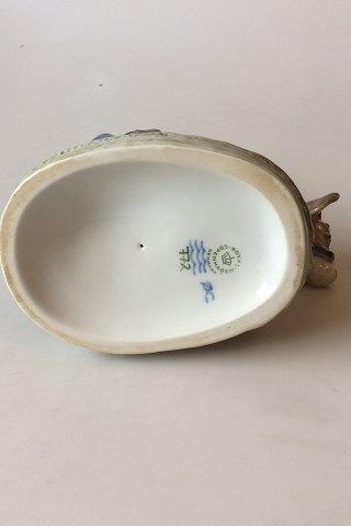 Royal Copenhagen Figur Dreng med Kalv No. 772