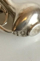 Georg Jensen纯银吊饰，设计成Henning Koppel的 "怀孕的鸭子"。