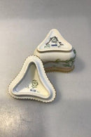 Royal Copenhagen Flora Danica dreiseitige Cremetasse Nr. 3575