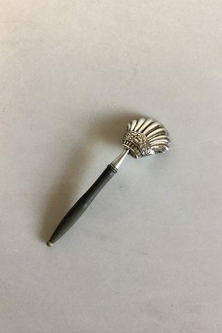 Tidlig sukkerskovl i Sølv og Ben