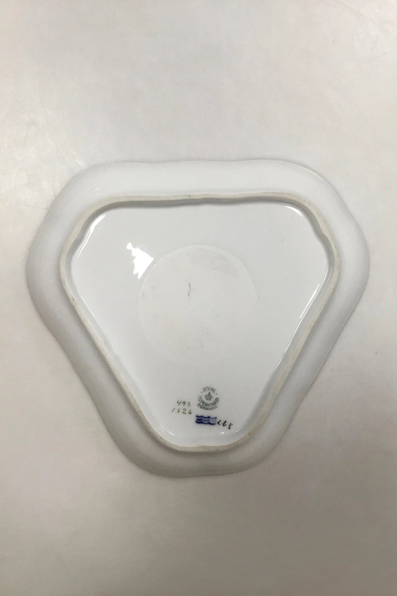 Royal Copenhagen Saksisk Blomst Let Trekantet Kagefad No 493/1526
