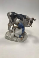 Bing and Grondahl Figurine Milkmaid, cow and cat No 2017
