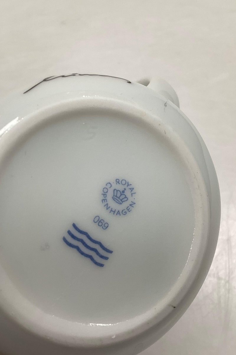 Royal Copenhagen Minas Bebe Design  Gul Mokka Kop No. 069