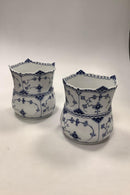 Pair Royal Copenhagen Musselmalet Halvblonde Sellerikrukker / vases No 627