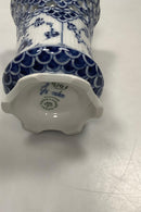 Royal Copenhagen Blaue geriffelte Vase mit Spitze Nr. 1016