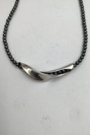 Georg Jensen / Hans Hansen Hæmatit Halskæde med Sterling Sølv Vedhæng