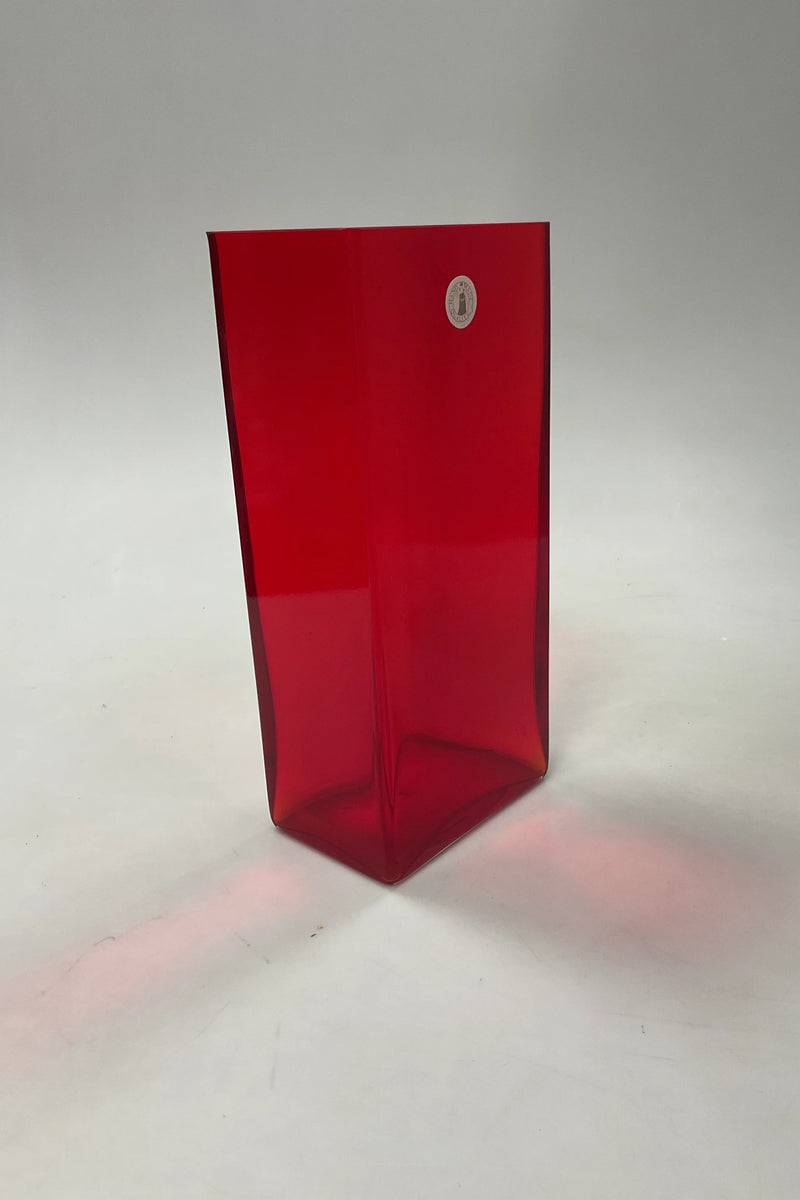 Moderne Firkantet Rød Vase