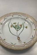 Royal Copenhagen Flora Danica Spisetallerken No. 624 ( 20 / 3549 )