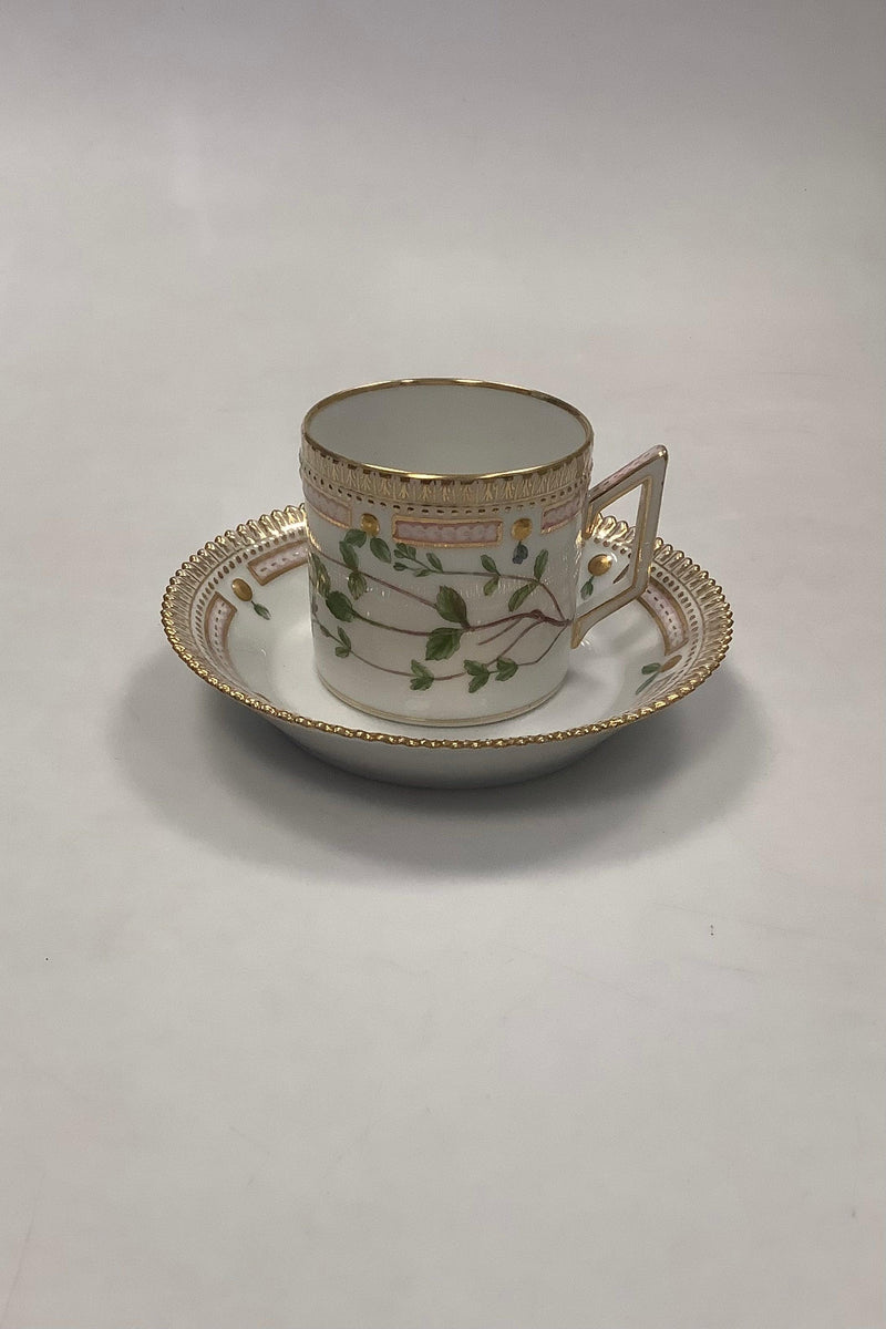 Royal Copenhagen Flora Danica Chokoladekop No 20 / 3513