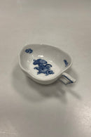 Royal Copenhagen Blå Blomst Flettet Bladformet skål No 8006