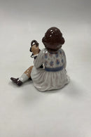 Dahl Jensen Figur Pige med Legetøjselefant No. 1204