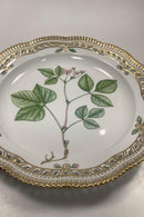 Royal Copenhagen Flora Danica Tallerken med gennembrudt kant No 20 / 3526