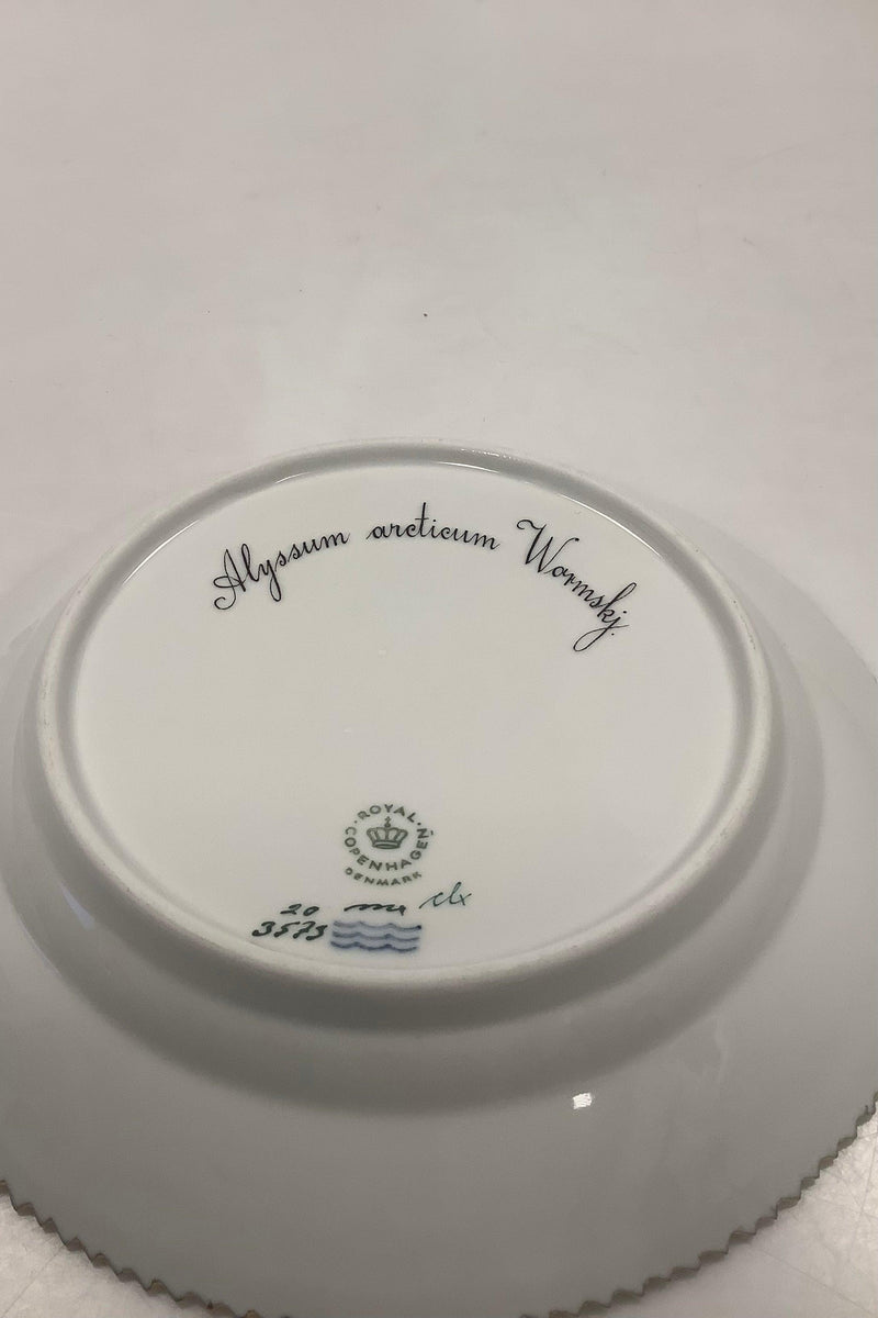 Royal Copenhagen Flora Danica Salat Tallerken No 20 / 3573