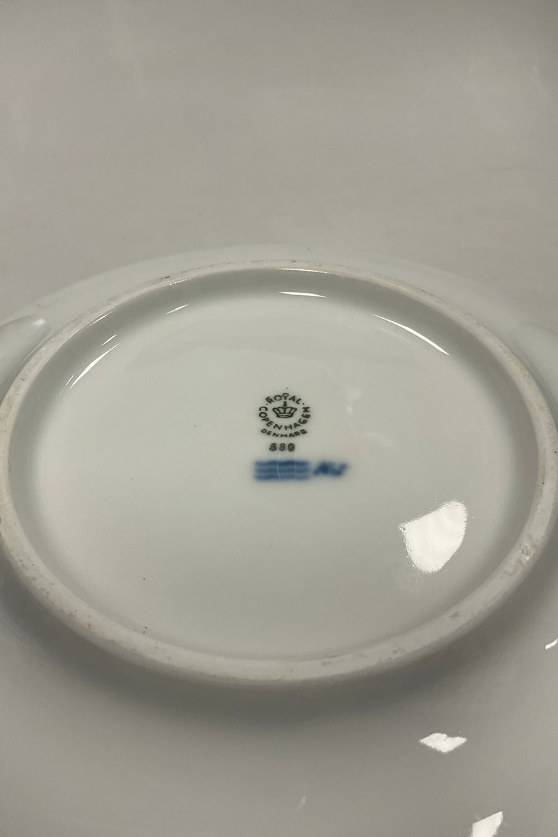 Royal Copenhagen Hvid Magnolia med uglaseret relief Salat Bowl No. 580