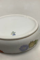 Royal Copenhagen Stel No 93 Hvid Halvblonde m. Blomster og Guldkant Lågfad