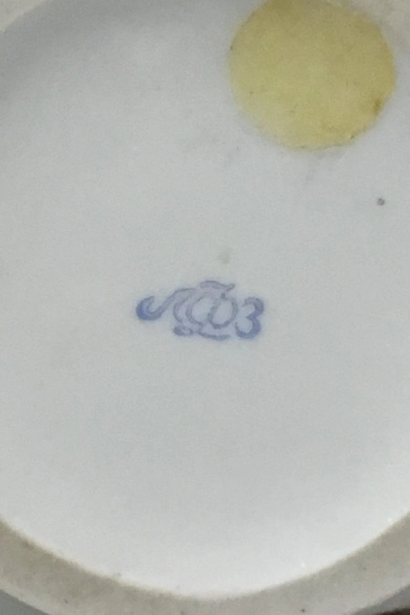 Lomonosov Vodka flaske dekoreret med egeløv