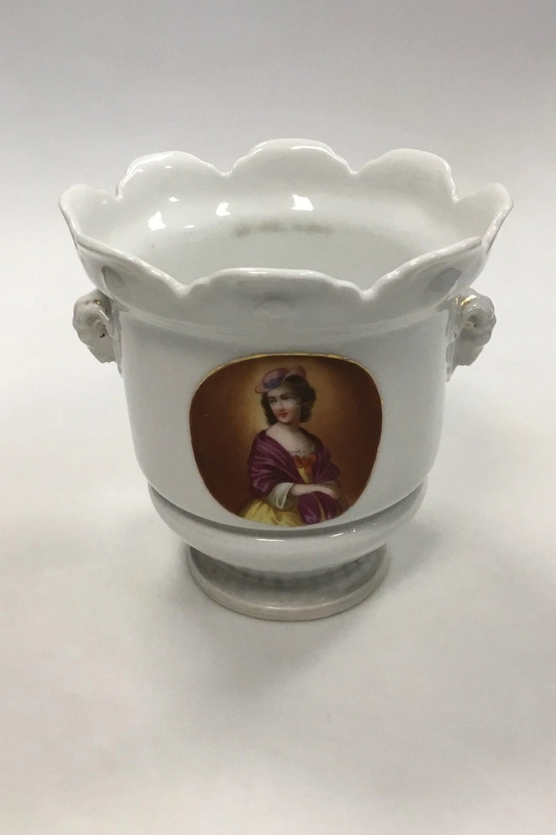 Urtepotteskjuler af hvid porcelæn