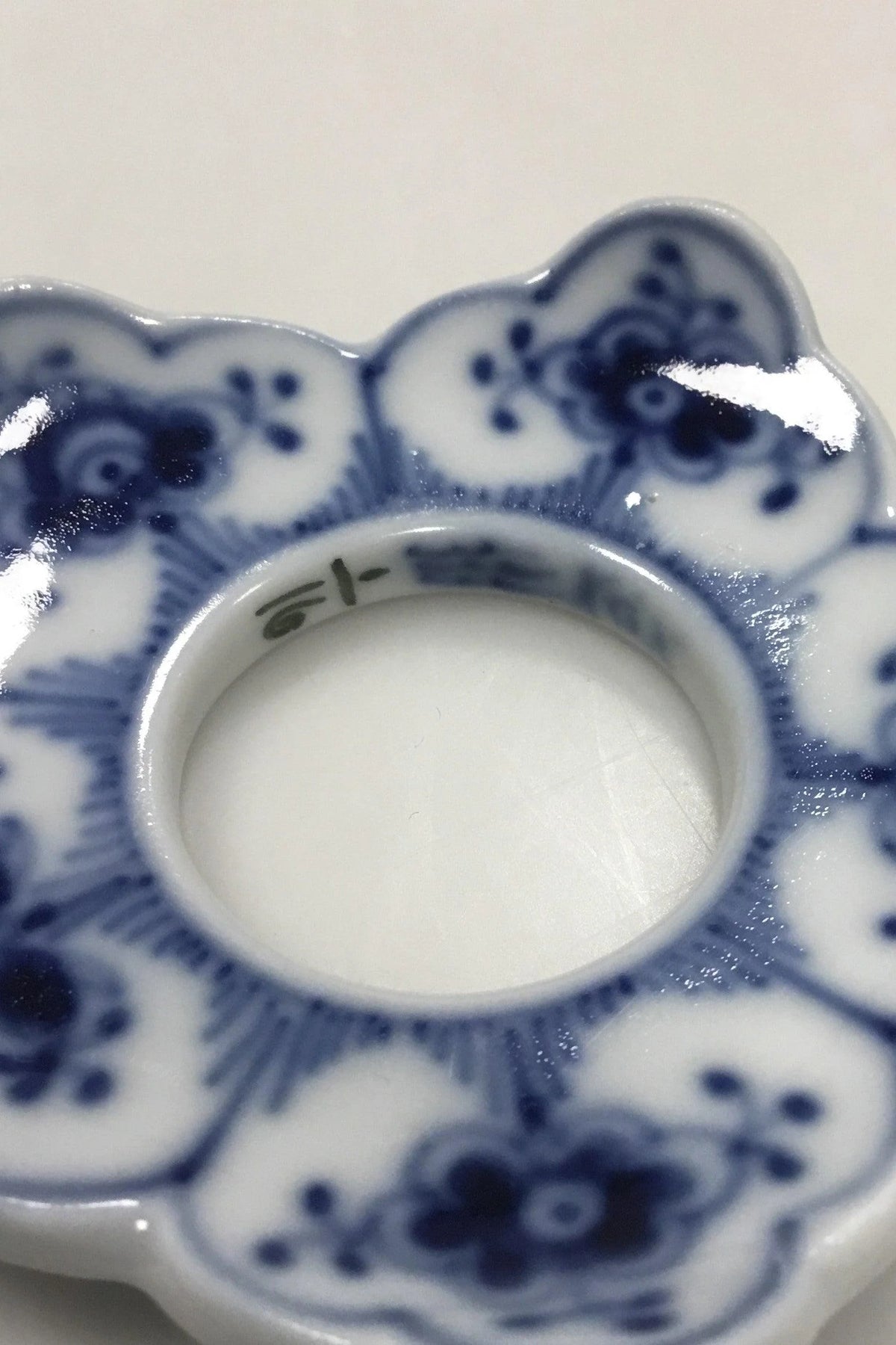 ロイヤルコペンハーゲン ブルーフルーテッドキャンドルホルダー No 16