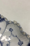 Royal Copenhagen Musselmalet Helblonde Bladformet fad No 1076