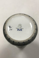 Bing og Grøndahl Art Nouveau vase med blomsterdekoration