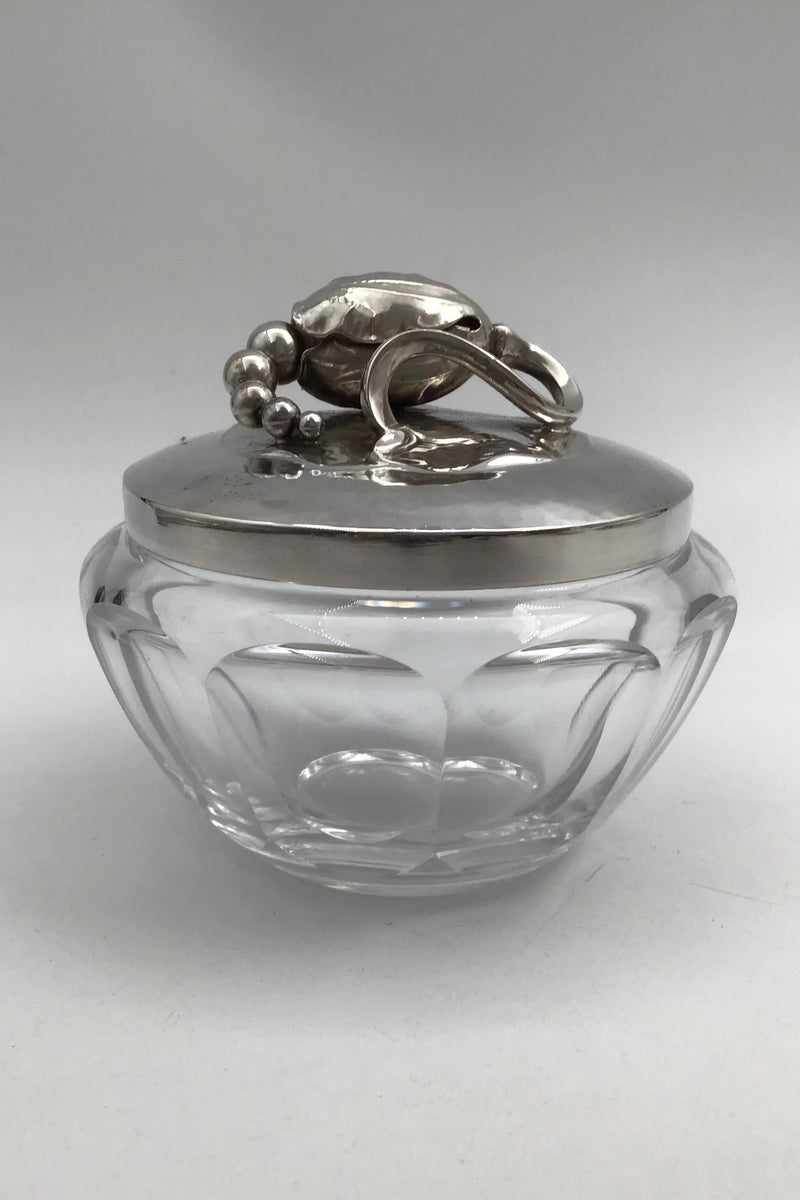 Georg Jensen & Wendel Sterling Sølv Magnolia Sølvlåg No. 2C og Baccarat Krystal Confiture Glas