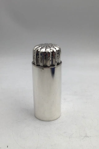 Georg Jensen Sterling Sølv Sigvard Bernadotte Sukkerstrø / Bøsse No 834