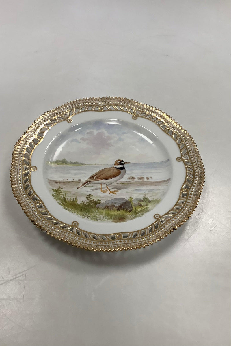 Royal Copenhagen Flora Danica Fugle Frokosttallerken No 20/3554 med gennembrudt kant.