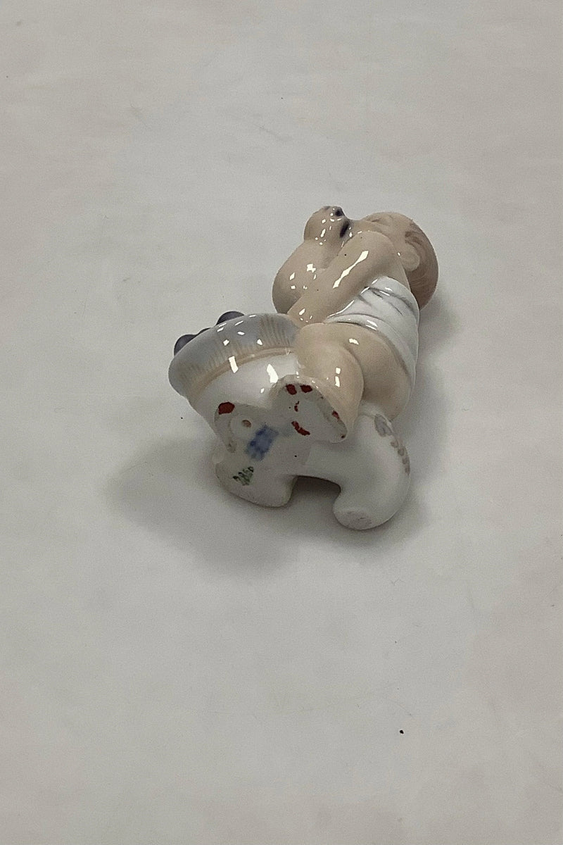 Royal Copenhagen  figur Efterår No 2858