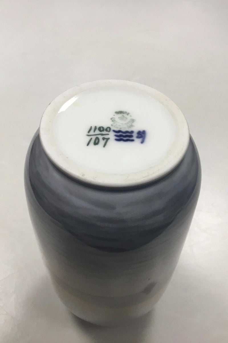 Royal Copenhagen Art Nouveau vase med sejlskib no 1100 / 107