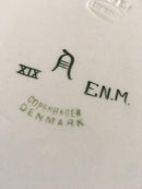 Aluminia Ovalt Fajance Fad No XIX med Påfugle Motiv Signeret. EN.M