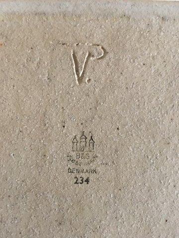 Valdemar Petersen的Bing Grondahl炻器碗 No 234