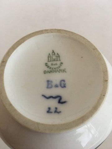 Bing & Grøndahl Unika Vase med Egern og fugl No 22