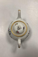 Bing og Grøndahl Saksisk Blomst, Hvid Mellem Tekande No. 92