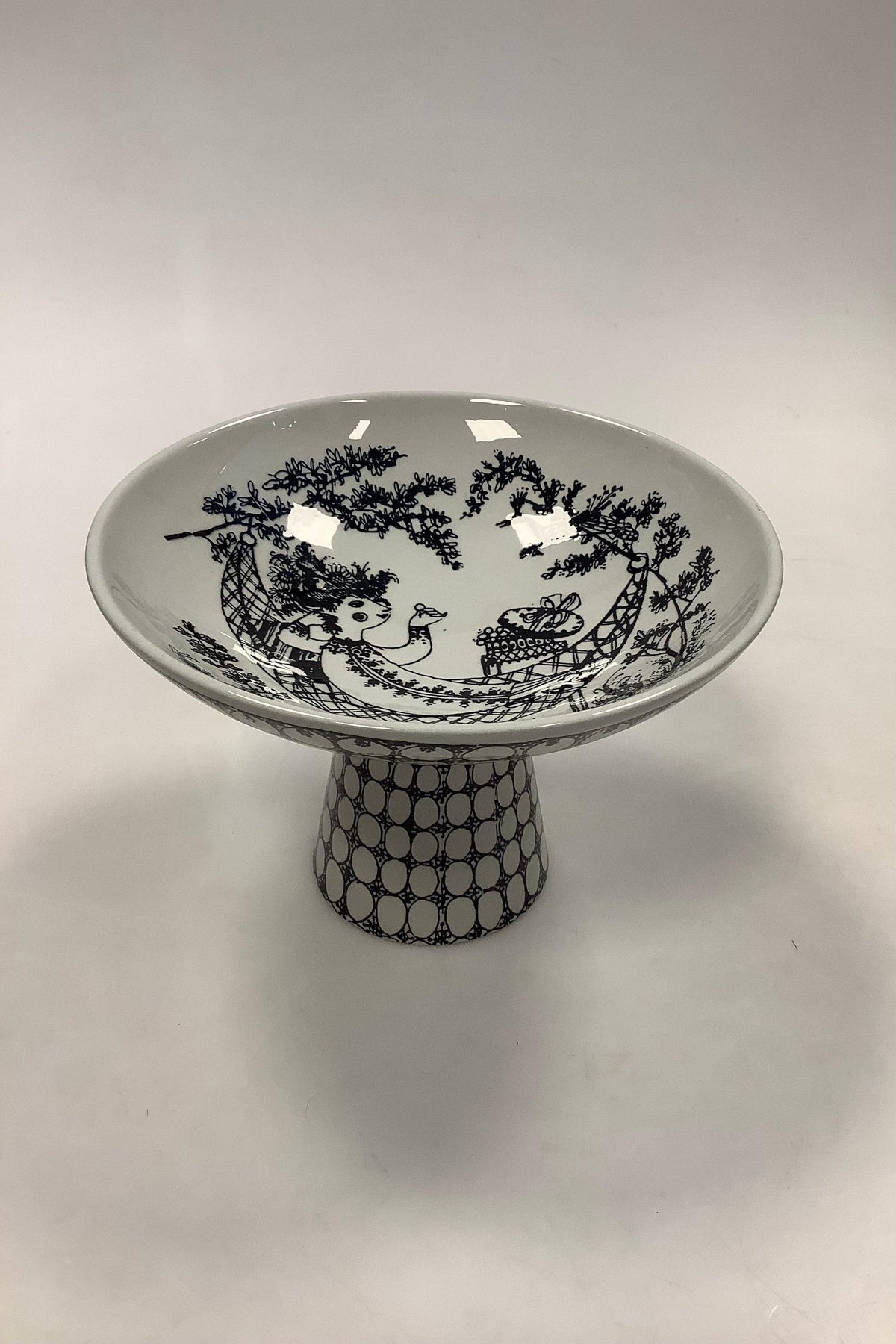 Bjørn Wiinblad Nymølle Praline Pedistal bowl No 3003 - 408