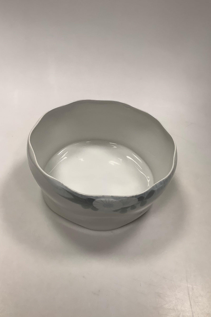 Royal Copenhagen / Kgl. Porcelæn Skærsommernatsdrøm Salatskål Lyseblå No 10024