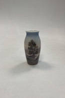 Dahl Jensen Porcelæn Vase med Træ, hus og sø No. 36