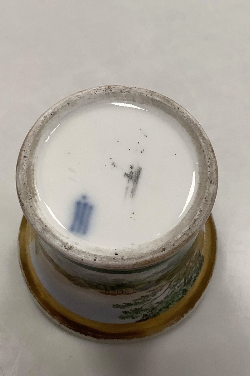Antik Royal Copenhagen Kop med motiv af hus og sø