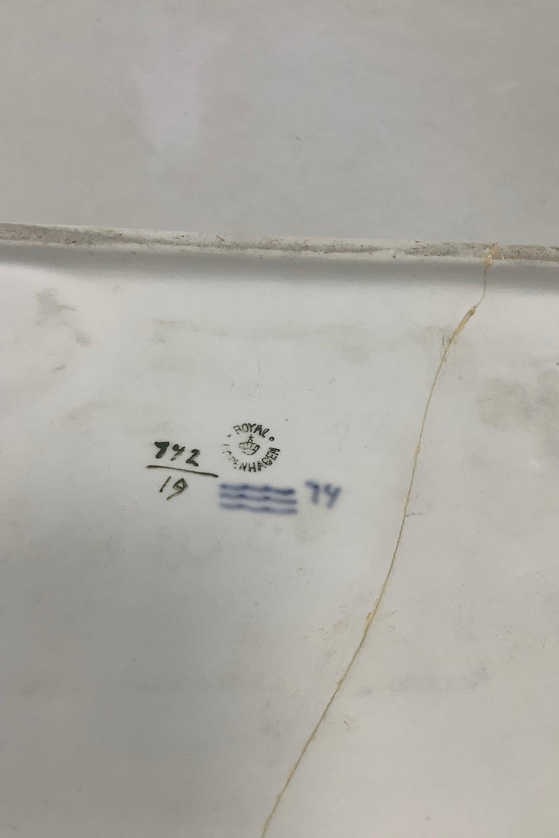 Royal Copenhagen Blækhus Bakke No 19 med Slange og Frø