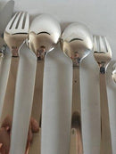乔治-延森纯银金字塔餐具套装，供6人使用，共48件。