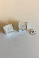 Meissen Salt og Peber sæt i porcelæn med dekoration med Høns og forskellige insekter