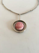 N.E. From Moderne Vedhæng med Kæde i Sterling Sølv