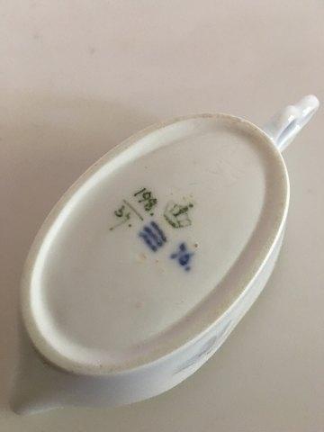 Royal Copenhagen Art Nouveau Lille Flødekande med Hank No. 198
