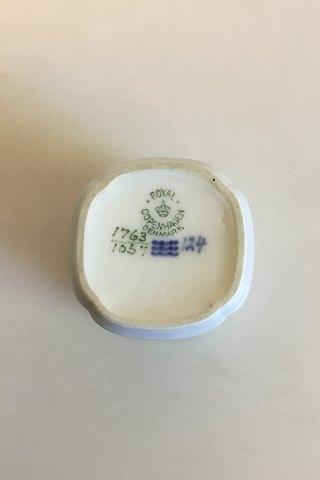 Royal Copenhagen Art Nouveau Lille vase No 1763/1057 PMN