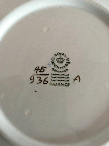 Royal Copenhagen Brun Tranquebar Rund Kageskål No 936