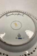 Royal Copenhagen Flora Danica Fad med gennembrudt kant No 20 / 3574 eller 381