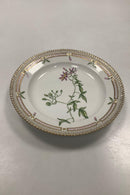 Royal Copenhagen Flora Danica Salat Tallerken No 20 / 3573h)