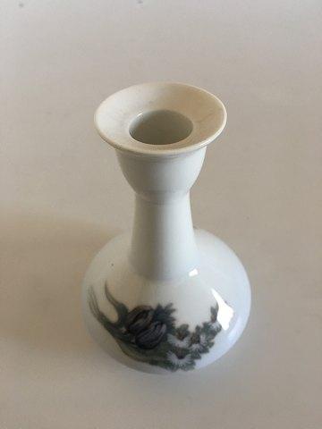 Royal Copenhagen Lysestage No 2247/430 med Blomstermotiv