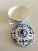 Royal Copenhagen Blaue geriffelte Bouillontasse mit Deckel Nr. 764