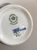 Royal Copenhagen Blaues geriffeltes Milchkännchen mit halber Spitze Nr. 561