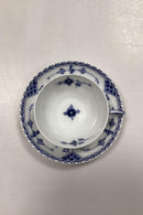 Royal Copenhagen Musselmalet Halvblonde Tekop med indvendig dekoration og Underkop No. 525